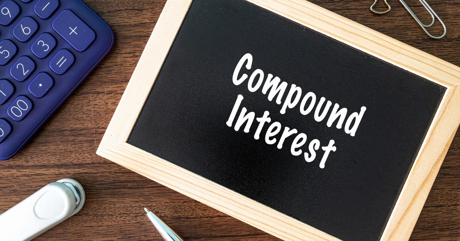 Simple vs Compound Interest on a Loan: Why the Difference Costs More Than You Think