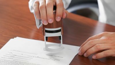 No State requires you to Notarize a Promissory Note. Here is the one time it really pays to